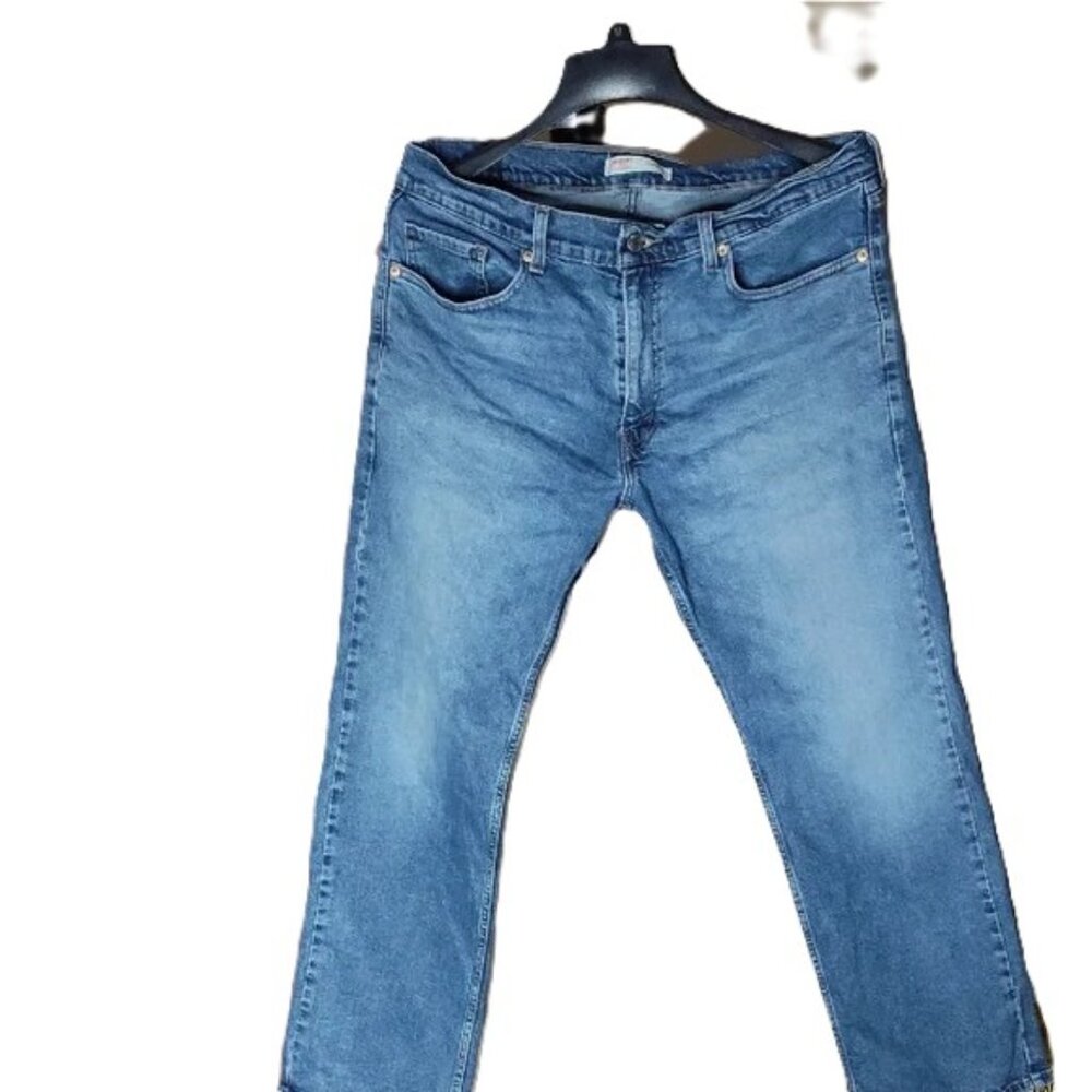Levi Strauss Relaxed Men's Blue Jeans Size Waist 34